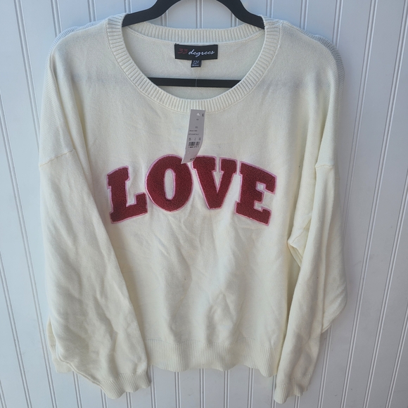 33 Degrees Sweaters - NEW 33 Degrees Ivory Sweater with Red Love Motif Womens XXL